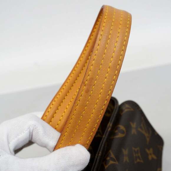 LOUIS VUITTON Brown Monogram Shoulder Bag - Picture 8 of 9